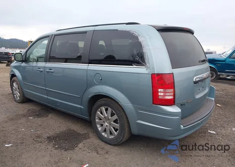 2008 Chrysler Town & Country Touring z USA, uszkodzony, nr VIN 2A8HR54P38R709786